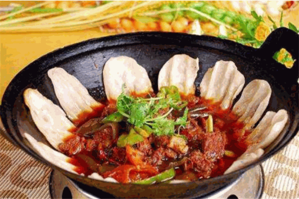 太行山村地锅炖鸡店